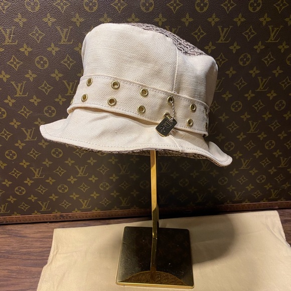 Dior bucket hat - Picture 12 of 16